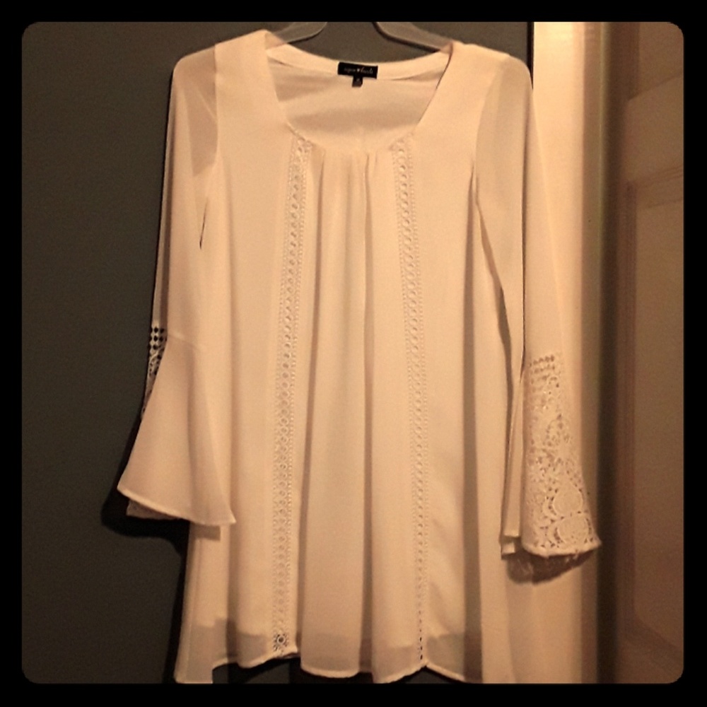 White bell sleeve lace dress